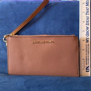 Michael Kors Tan/Brown Saffiano Leather Zip Wristlet, NWOT, MAKE AN OFFER!!!